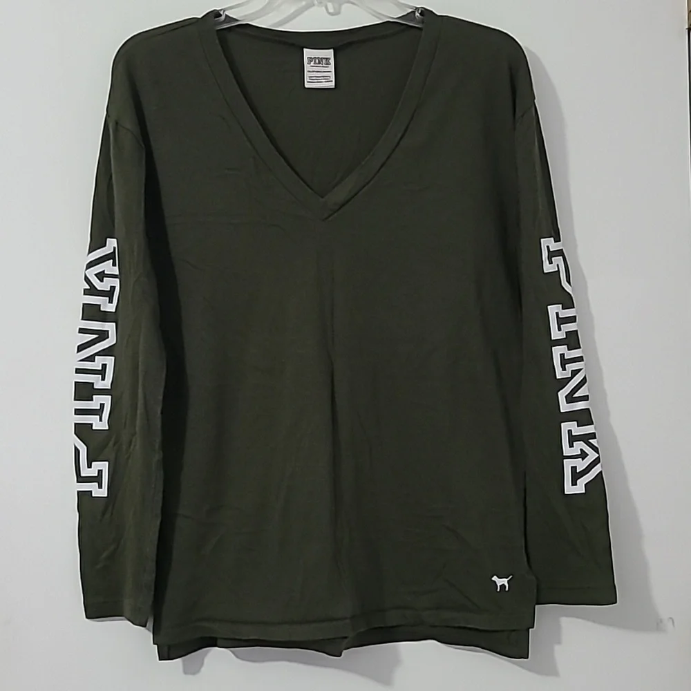 PINK V-Neck Tee Hunter Green - Picture 2 of 7